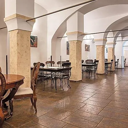 Royal Hotel 4*