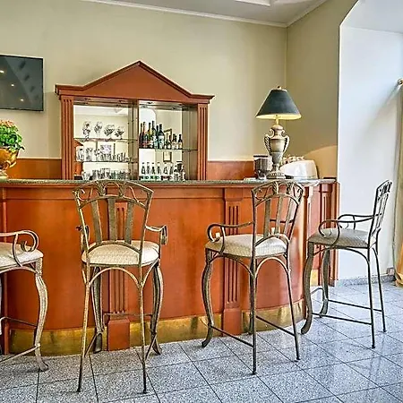 Royal Hotel