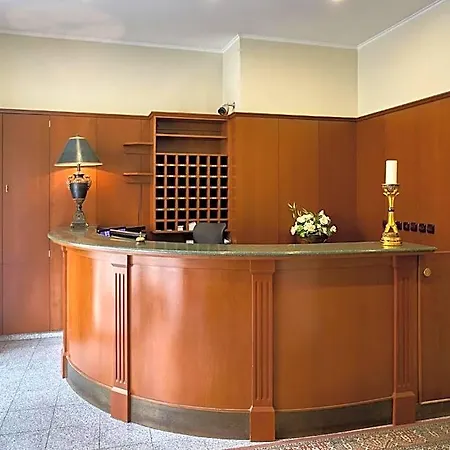 Royal Hotel 4*