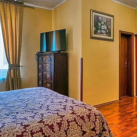 Royal Hotel 4*
